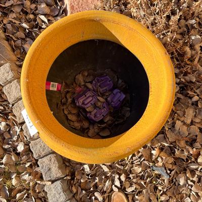 Yellow Flower pot w/ stand