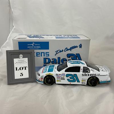 -5- NASCAR | 1:18 Scale Die Cast | 1997 Sikkens Chevrolet | Dale Earnhardt Jr.