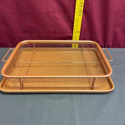 Copper crisper tray