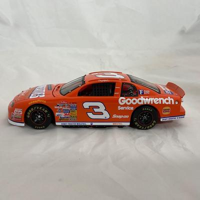 -13- NASCAR | 1:18 Scale Die Cast | 1997 Goodwrench and Wheaties | Chevrolet | Dale Earnhardt Sr.