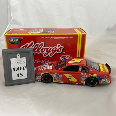 -18- NASCAR | 1:18 Scale Die Cast | 1998 Kellogg Marshmallow Froot Loops | Terry Labonte
