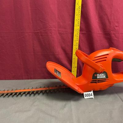 Black & decker 17â€ electric hedge cutter
