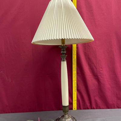 Table lamp