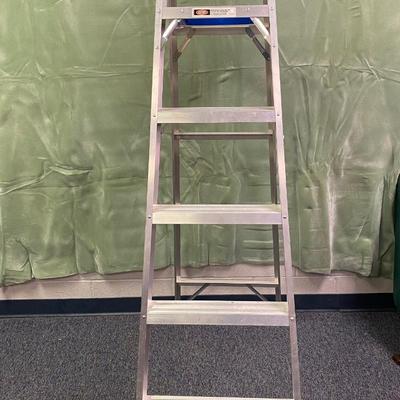 6â€™ ladder