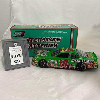 -23- NASCAR | 1:18 Scale Die Cast | 1998 Interstate Batteries and Hot Rod Magazine | Bobby Labonte