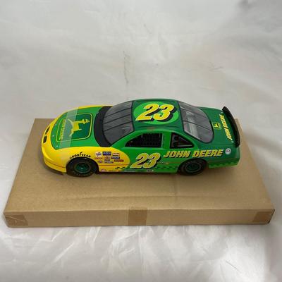 -24- NASCAR | 1:18 Scale Die Cast | 1996 John Deere Stock Car | Chad Little