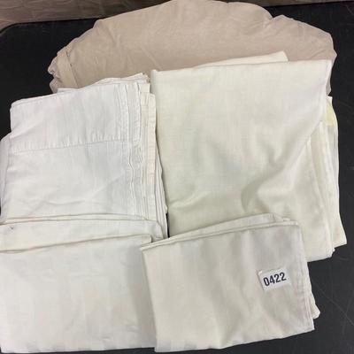 2 Flat and 1 Fitted Full Sheets
