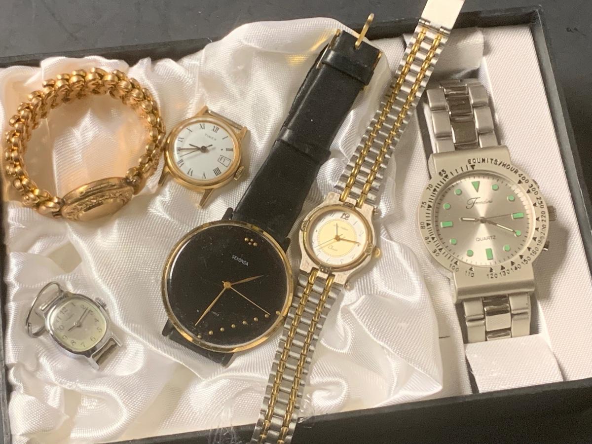 VINTAGE WATCH LOT