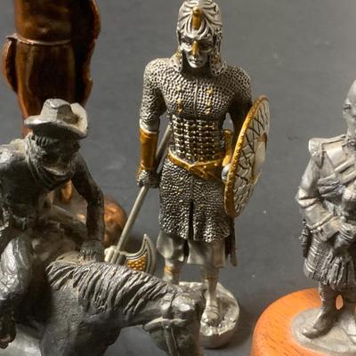 METAL FIGURE GROUP