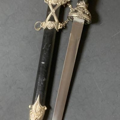 DAGGER LOT