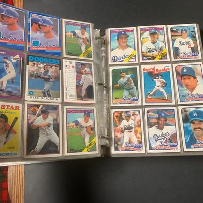 BASEBALL CARDS