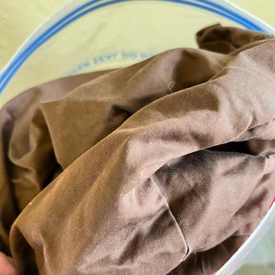 Chocolate colored sheet set