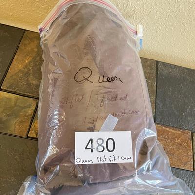 Chocolate colored sheet set