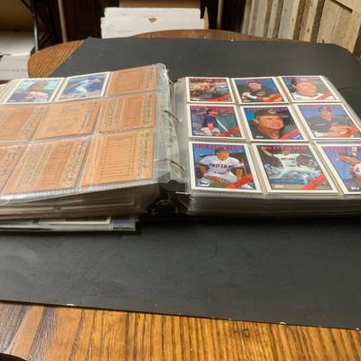 BASEBALL CARDS
