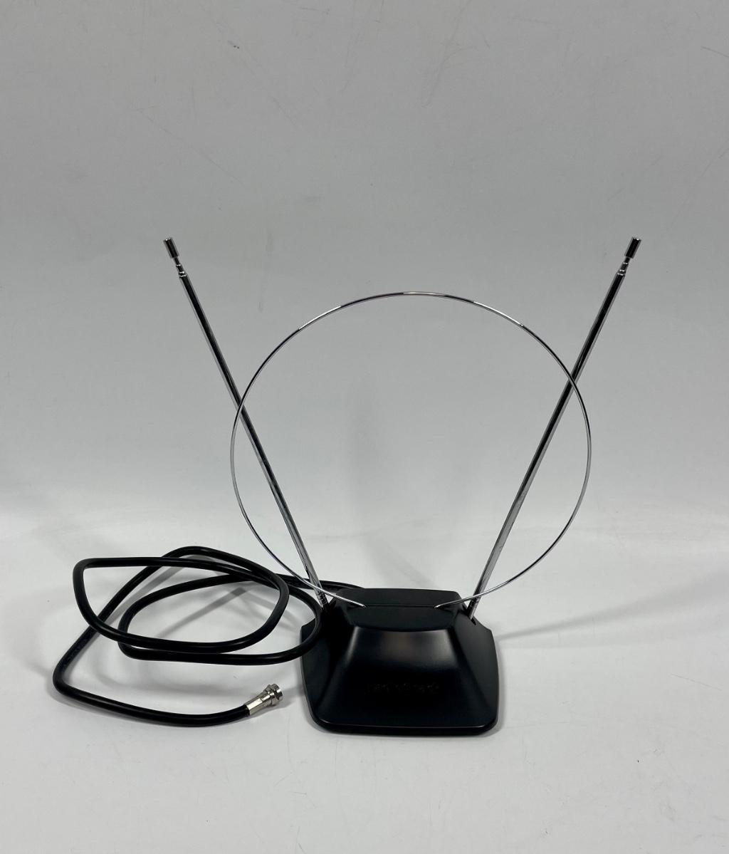 Radio Shack HDTV Antenna