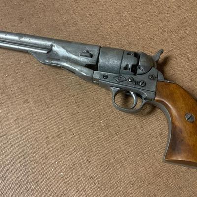GUN LOT