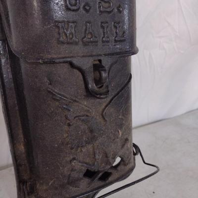 Cast Metal Wall Mount U. S. Mailbox with Embossed Federal Eagle