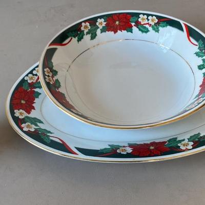 6 piece Christmas service set