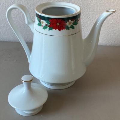 Christmas tea pot