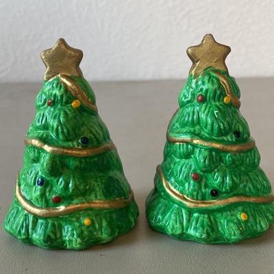 Christmas tree salt and pepper shakers