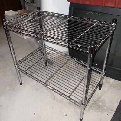 Small wire shelving