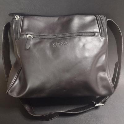 MAXX New York Purse