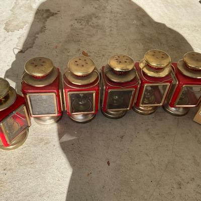 6 Small Lanterns