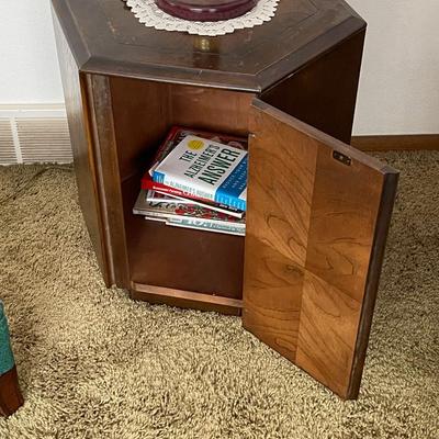 Vintage 6 sided - side table with storage