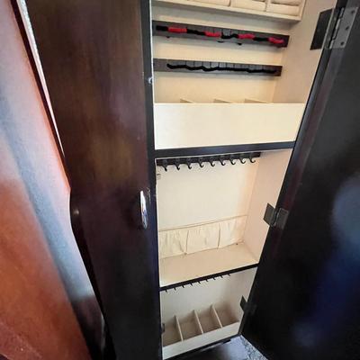 Free Standing dressing mirror /Jewelry Armoir