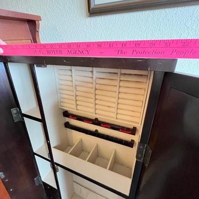 Free Standing dressing mirror /Jewelry Armoir