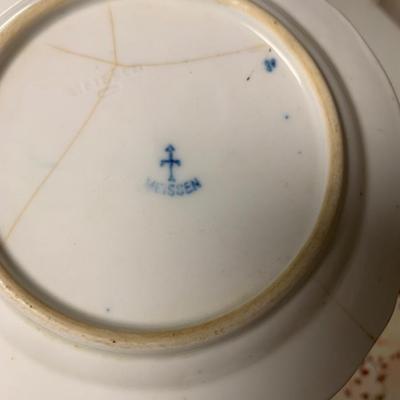 PORCELAIN LOT