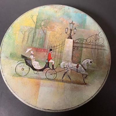 BUTTON LOT