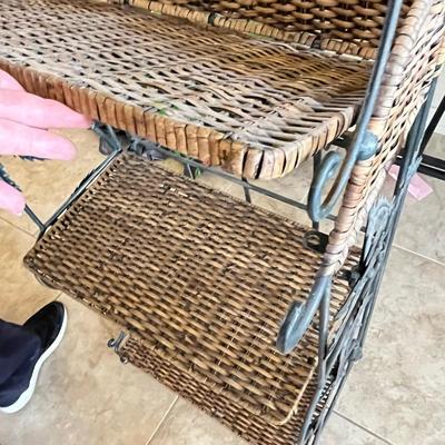 Fold up Rattan & metal Shelf