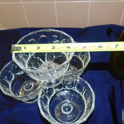 DESSERT CUPS, GLASS SERVING BOWLS, AND SAMPLER DISHES
