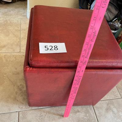 Vinyl Box ottoman
