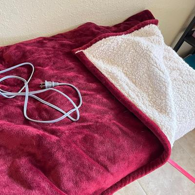Fleece electric throw