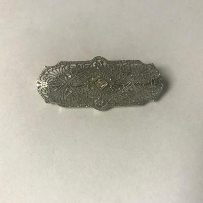 10KT GOLD BROOCH