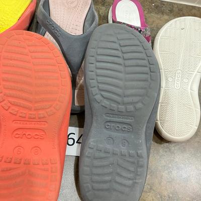 3 pairs of Sandals Flip Flops