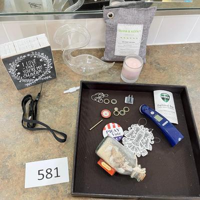 Tray of decor