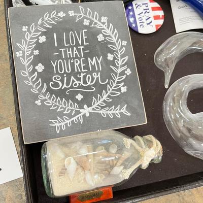 Tray of decor