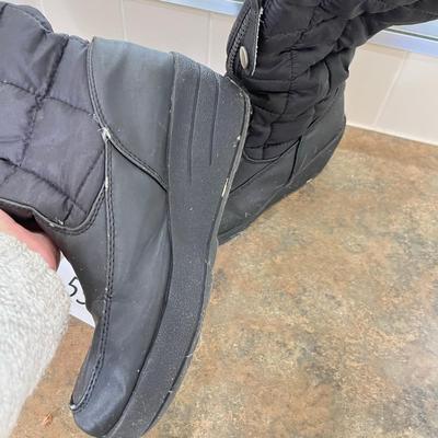 Ladies black boots