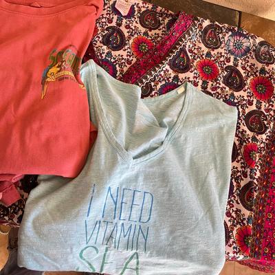 Lot of ladies tops