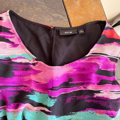 Fancy lot of ladies tops