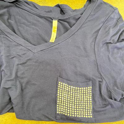 4 Ladies Tops
