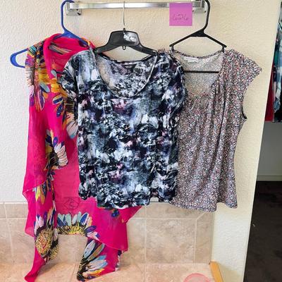 3 Ladies tops