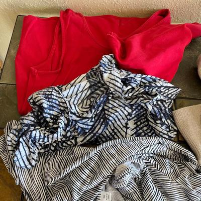 Womens tops
