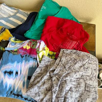 Lot of women's Graphic Tops