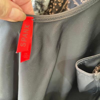 Women's tops