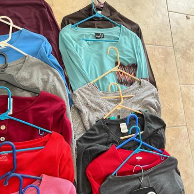 Large lot of women's T shirt tops