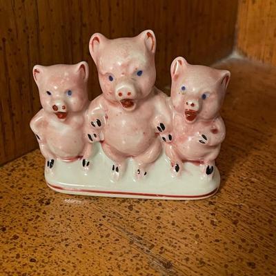Antique ceramic 3 little pigs